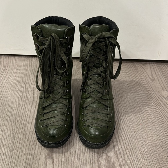 Green Lace Up Combat Boots - Picture 1 of 4